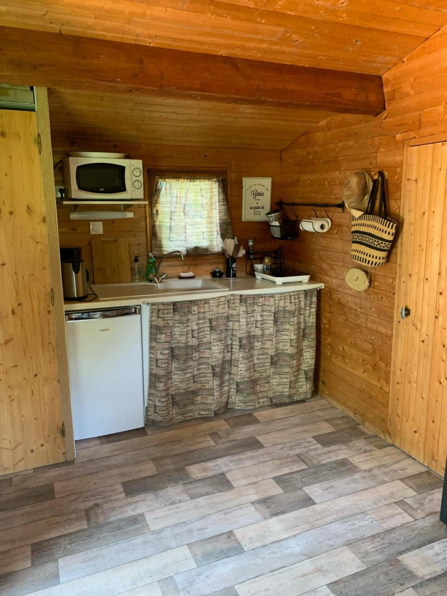 Les Petits Chalets De Dudu La Voulte-sur-Rhone エクステリア 写真